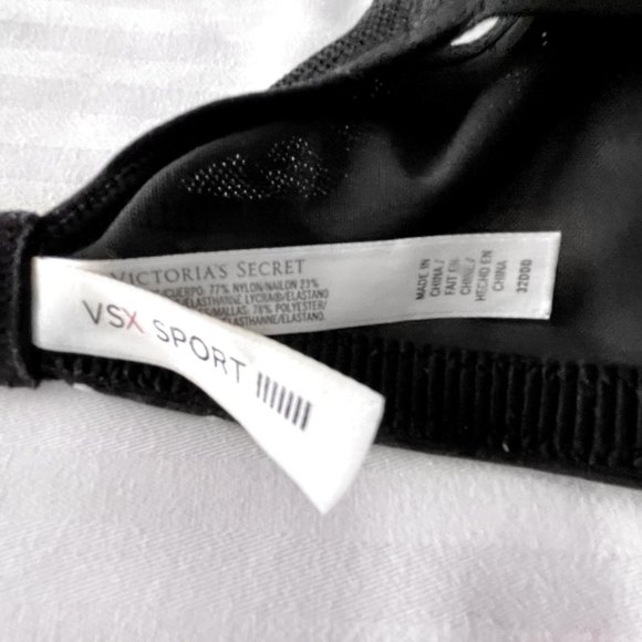 Victoria's Secret women's sport bra. Black with polka dots. Push up. Size 32-DDD - Picture 4 of 4